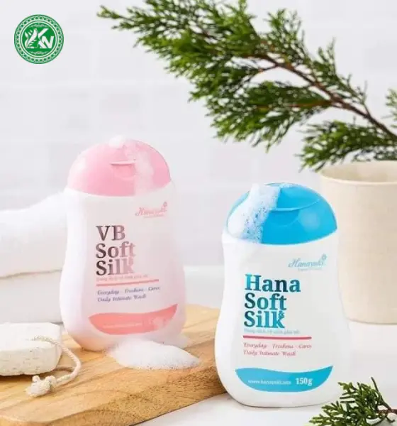 Dung dịch vệ sinh Hana Soft Silk